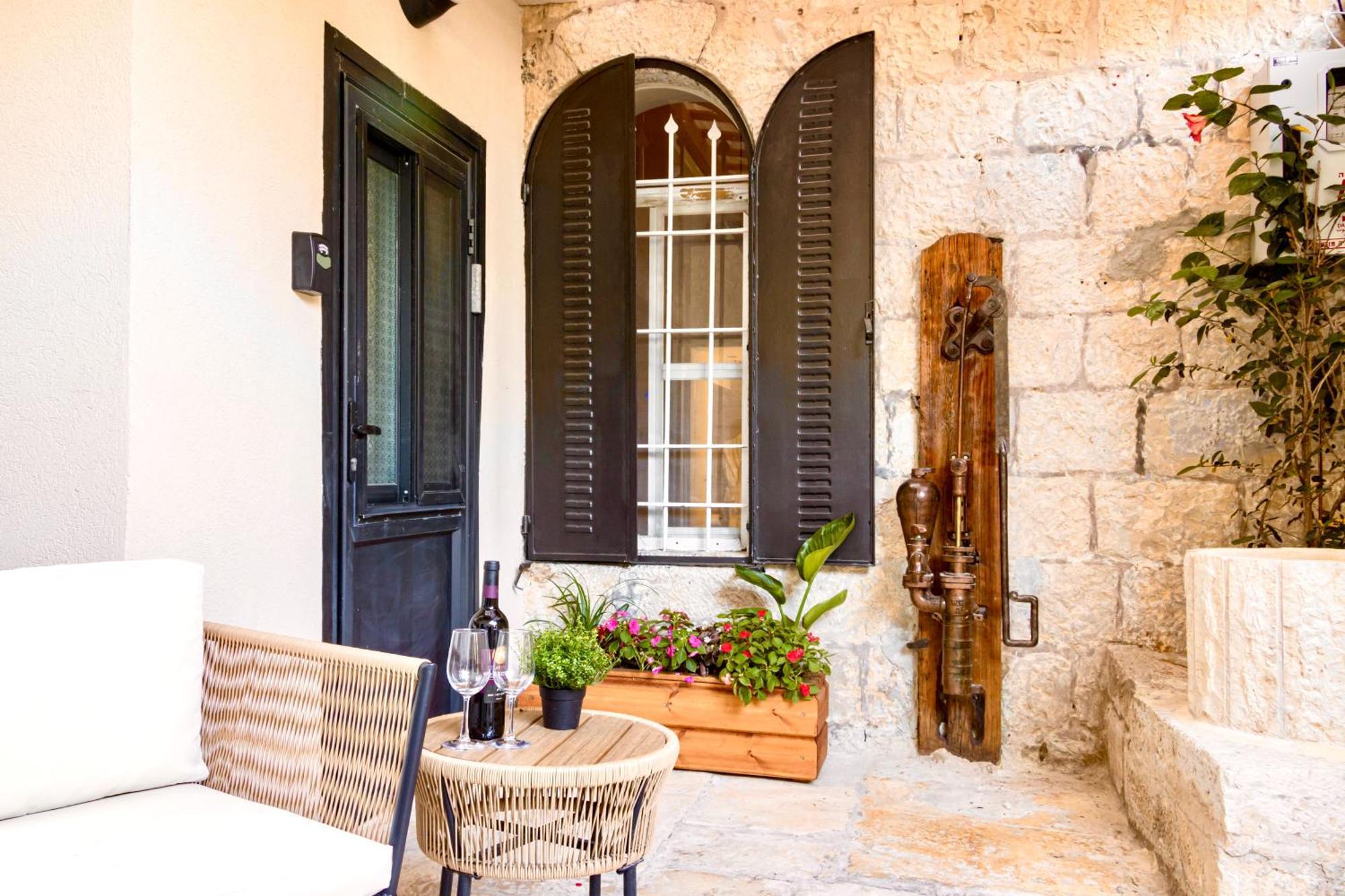 Mamilla View- Suites & Apt Hotel القدس المظهر الخارجي الصورة
